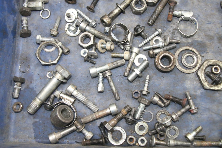 photo de SCHRAUBEN DERBI SENDA SM DRD X-TREME 50 (2011 - 2017) - Zoom auf Gebrauchszustand