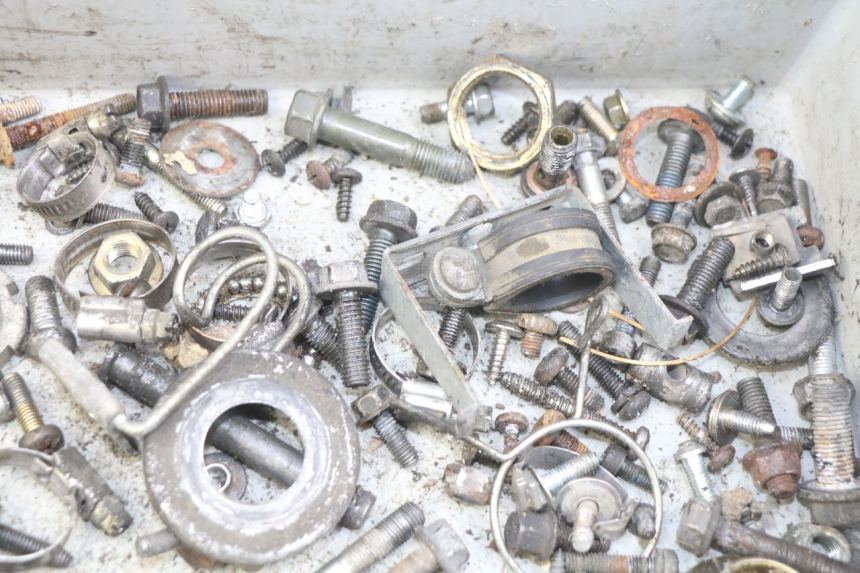 photo de SCHRAUBENBEUTEL MBK SKYLINER 125 (1998 - 2001) - Alternative Perspektive