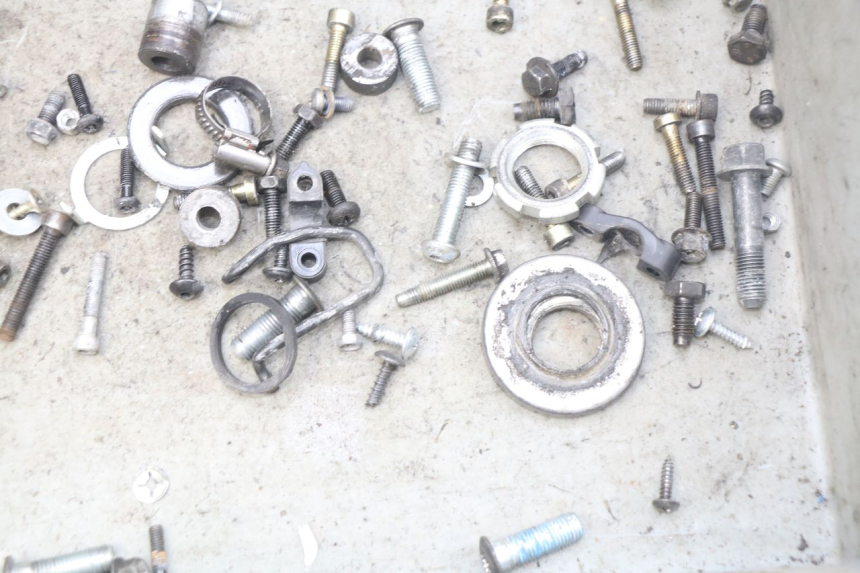 photo de SCHRAUBENBEUTEL YAMAHA SLIDER NAKED 50 (2004 - 2018) - Zoom auf Gebrauchszustand