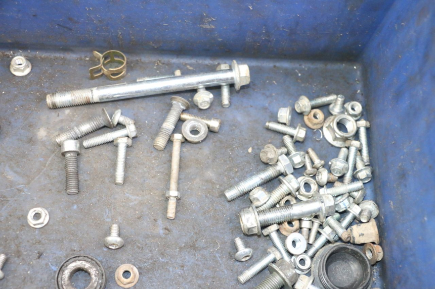 photo de SCHRAUBEN SMALL MX THUNDER 250 - Technische Nahaufnahme