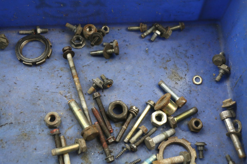 photo de SCHRAUBEN PEUGEOT SPEEDFIGHT 2 AC 50 (2000 - 2009) - Detailansicht des Bauteils