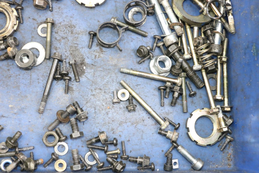 photo de SCHRAUBEN PEUGEOT SPEEDFIGHT 4 2T 50 (2015 - 2019) - Zoom auf Gebrauchszustand