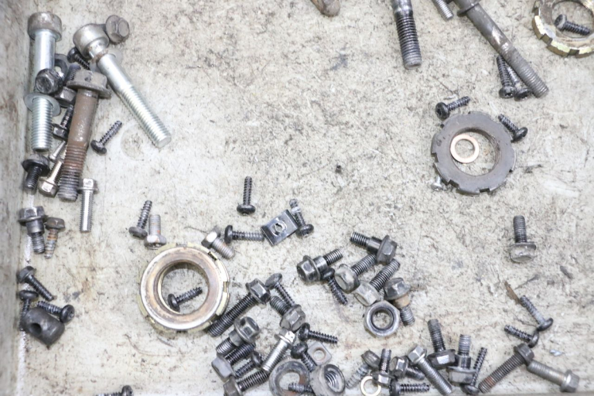 photo de SCHRAUBEN PEUGEOT SPEEDFIGHT 4 4T EFI 50 (2021 - 2025) - Alternative Perspektive