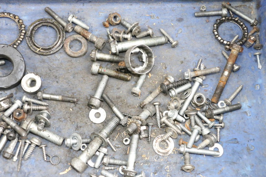 photo de SCHRAUBEN APRILIA SR CARB LC 2T 50 (2004 - 2012) - Detailansicht des Bauteils