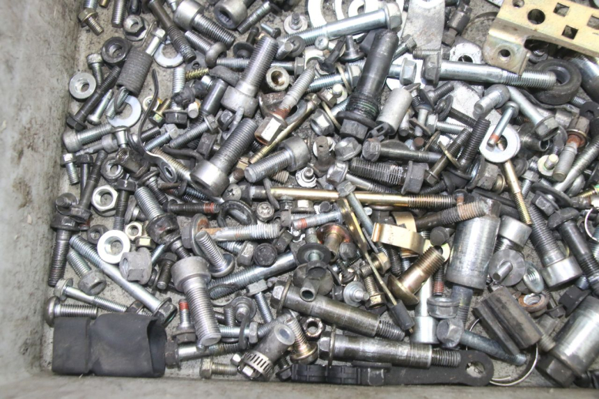 photo de SCHRAUBEN HONDA ST PAN EUROPEAN 1300 (2002 - 2013) - Alternative Perspektive