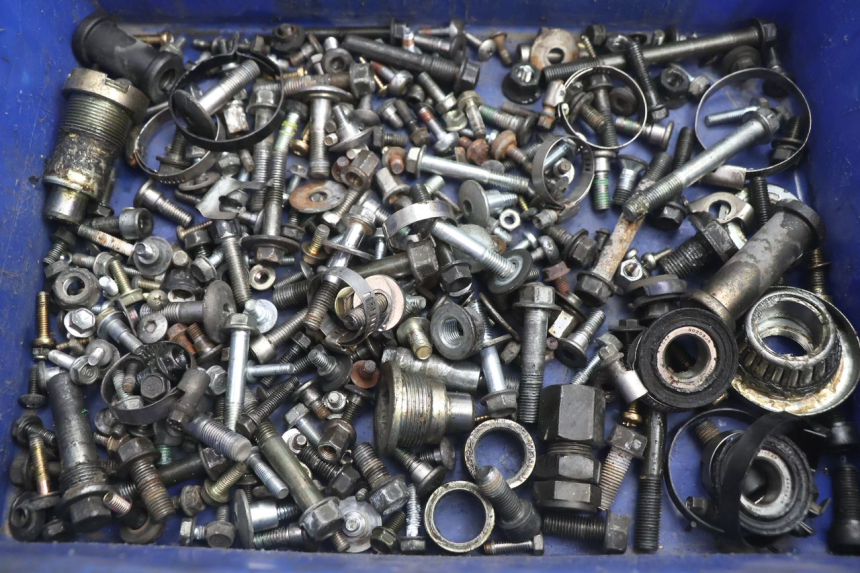 photo de SCHRAUBEN HONDA ST PAN EUROPEAN 1100 (1990 - 2002) - Hauptansicht