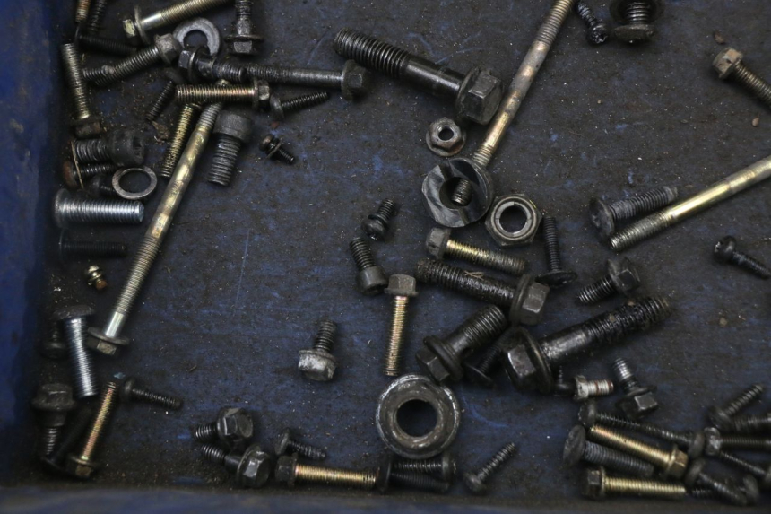 photo de SCHRAUBEN PEUGEOT STREETZONE 2T 50 (2014 - 2019) - Alternative Perspektive