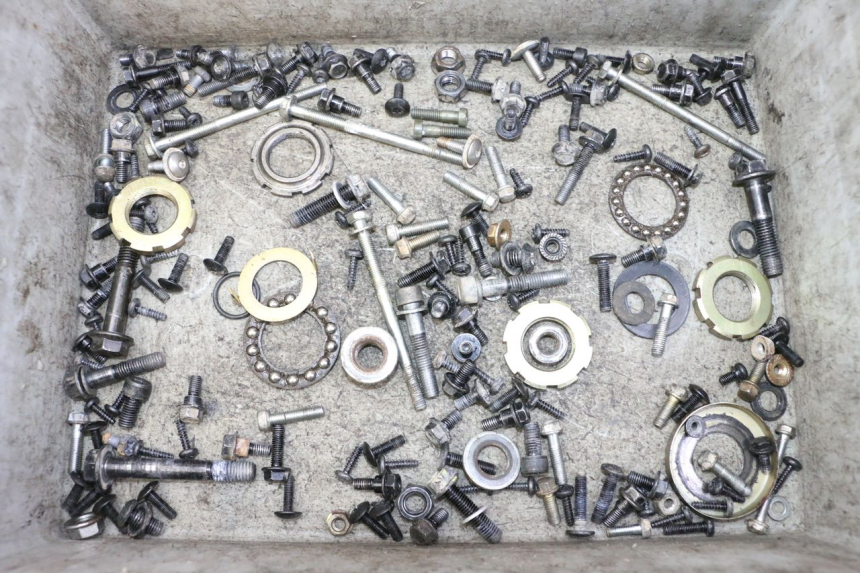 photo de SCHRAUBEN PEUGEOT STREETZONE I NAKED 2T 50 (2018 - 2020) - Hauptansicht