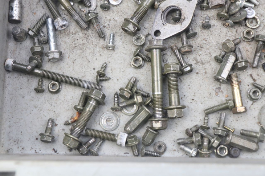 photo de SCHRAUBEN JM MOTORS SUNNY 50 (2017 - 2020) - Detailansicht des Bauteils