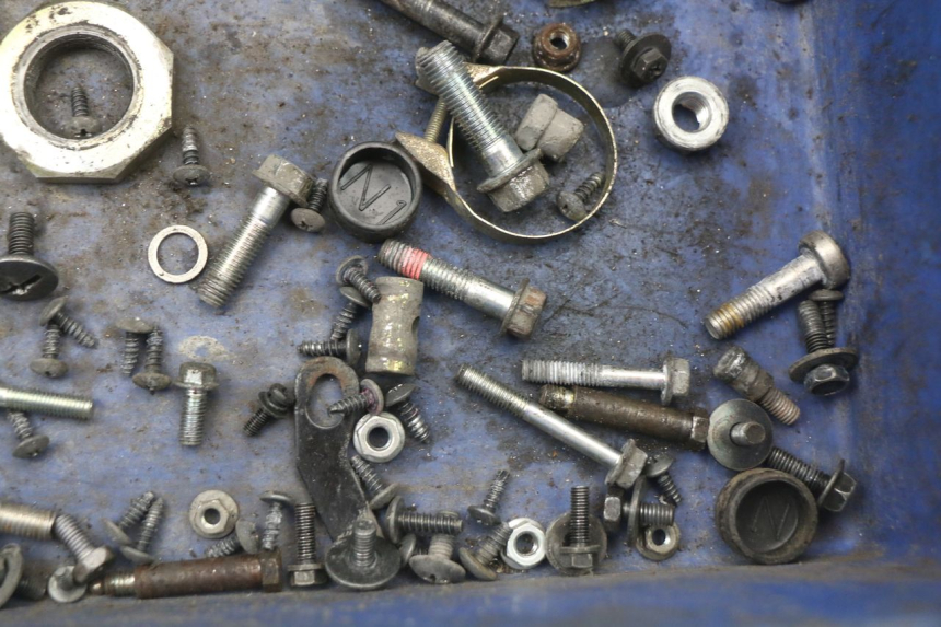 photo de SCHRAUBEN KYMCO SUPER 8 4T 50 (2021 - 2024) - Technische Nahaufnahme