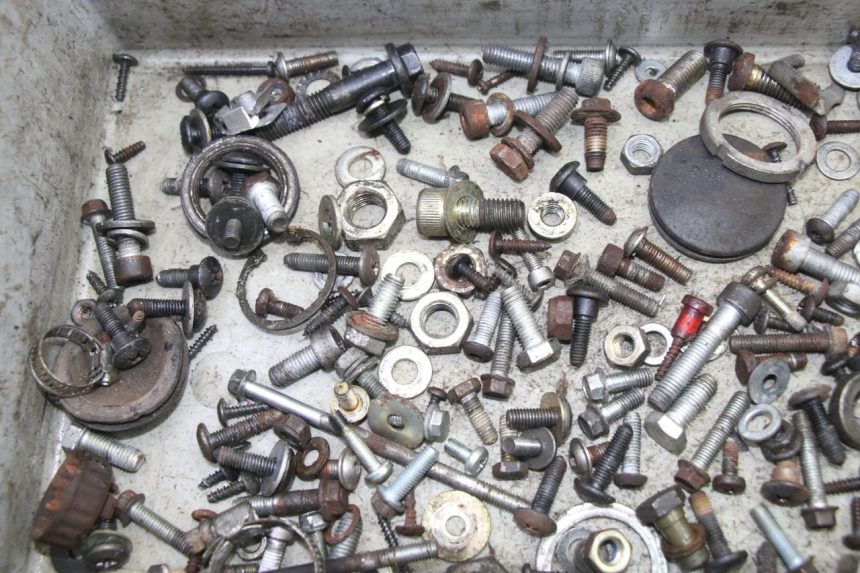 photo de SCHRAUBEN PIAGGIO SUPER LX 125 (2000 - 2003) - Detailansicht des Bauteils