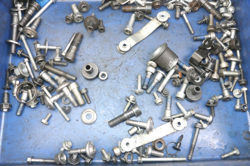 photo de SCHRAUBEN SUZUKI GSX F GSXF 650 (2007 - 2015) - Zoom auf Gebrauchszustand