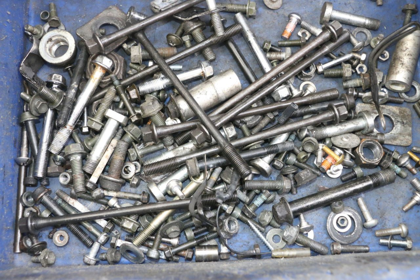 photo de SCHRAUBENBEUTEL SUZUKI SV S 650 (1999 - 2002) - Detailansicht des Bauteils