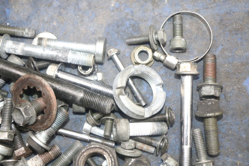 photo de SCHRAUBENBEUTEL SUZUKI SV N 650 (1999 - 2002) - Zoom auf Gebrauchszustand