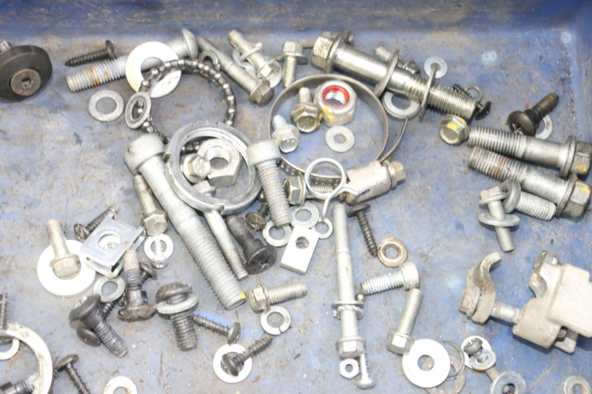 photo de SCHRAUBEN APRILIA SXR 50 (2021 - 2023) - Technische Nahaufnahme