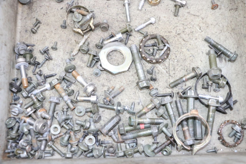 photo de SCHRAUBENBEUTEL SYM JET 14 4T 50 (2018 - 2022) - Zoom auf Gebrauchszustand