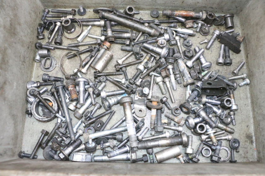 photo de SCHRAUBEN YAMAHA TDM ABS 900 (2002 - 2014) - Hauptansicht