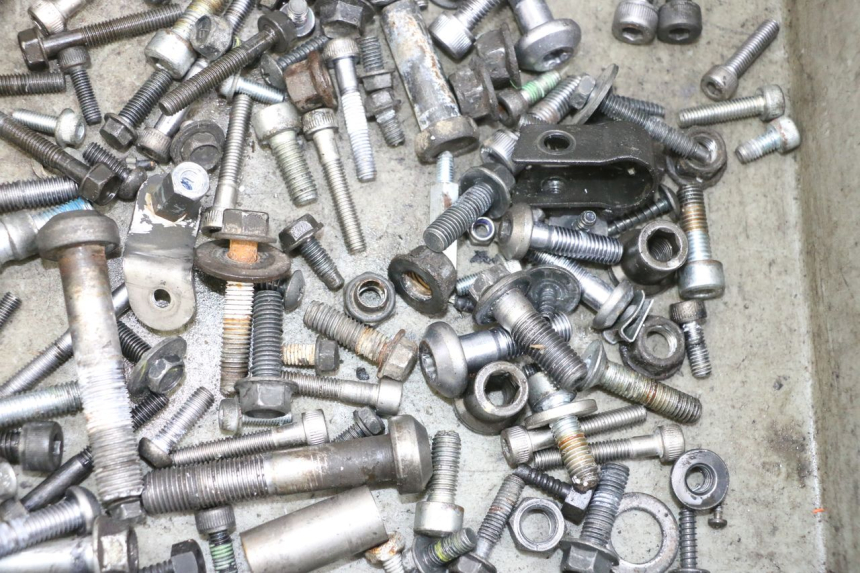 photo de SCHRAUBEN YAMAHA TDM ABS 900 (2002 - 2014) - Technische Nahaufnahme