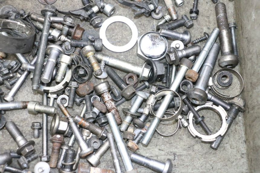 photo de SCHRAUBEN YAMAHA TDM ABS 900 (2002 - 2014) - Technische Nahaufnahme