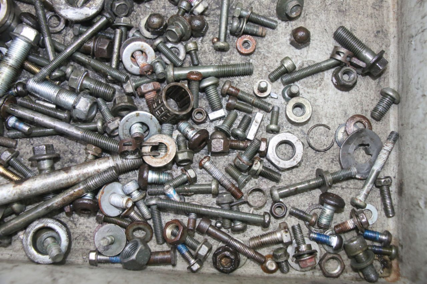 photo de SCHRAUBENBEUTEL YAMAHA TDR DELTABOX 125 (1997 - 2003) - Technische Nahaufnahme