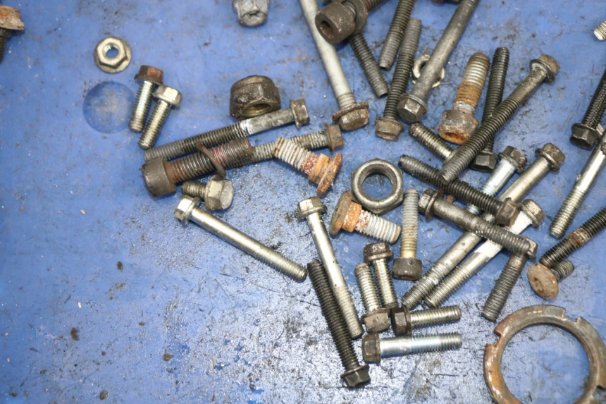 photo de SCHRAUBEN PEUGEOT TREKKER TKR 50 (2005 - 2014) - Zoom auf Gebrauchszustand