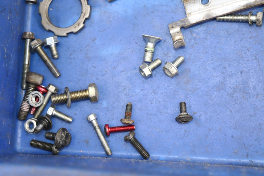 photo de SCHRAUBENBEUTEL PEUGEOT TREKKER 50 (1998 - 2004) - Zoom auf Gebrauchszustand