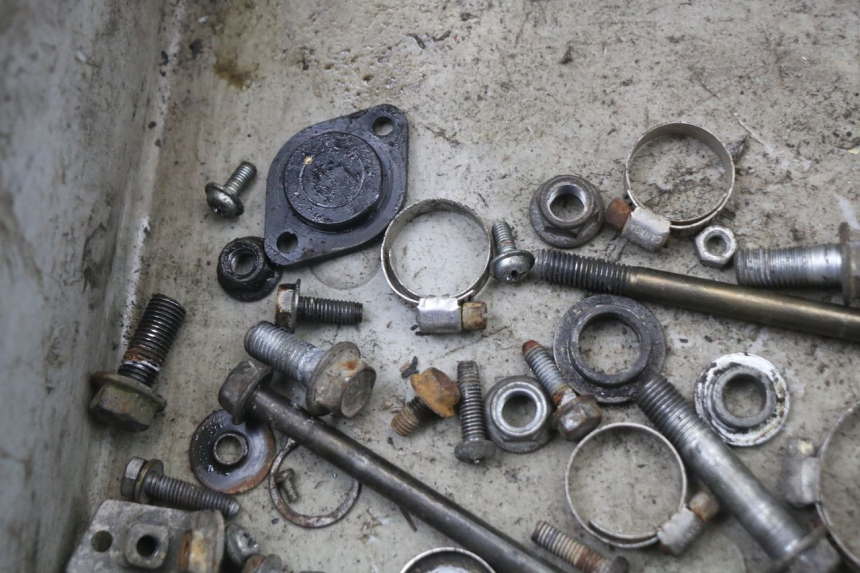 photo de SCHRAUBEN SUZUKI TS X 80 (1984 - 1988) - Detailansicht des Bauteils