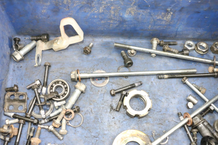 photo de SCHRAUBEN YAMAHA TTR 125 (2000 - 2020) - Detailansicht des Bauteils