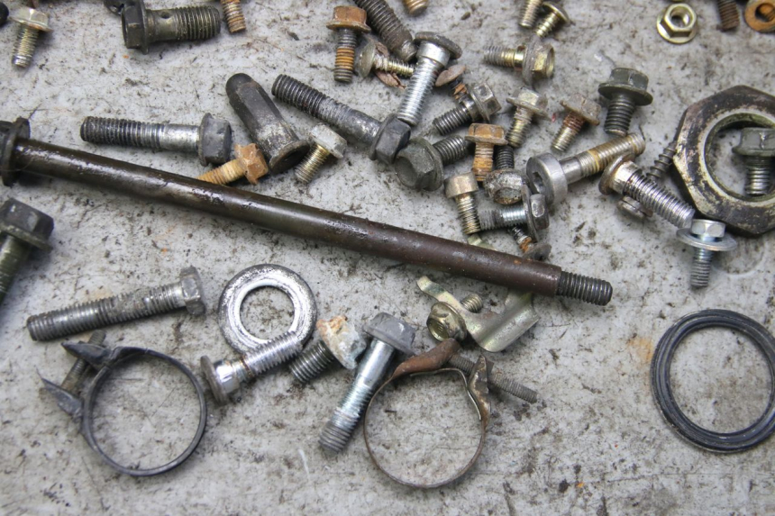 photo de SCHRAUBENBEUTEL PEUGEOT TWEET 4T 50 (2010 - 2014) - Zoom auf Gebrauchszustand