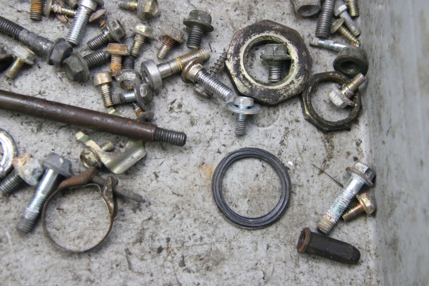 photo de SCHRAUBENBEUTEL PEUGEOT TWEET 4T 50 (2010 - 2014) - Alternative Perspektive