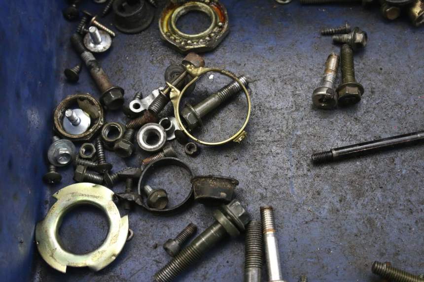 photo de SCHRAUBENBEUTEL PEUGEOT TWEET 4T 50 (2010 - 2014) - Zoom auf Gebrauchszustand