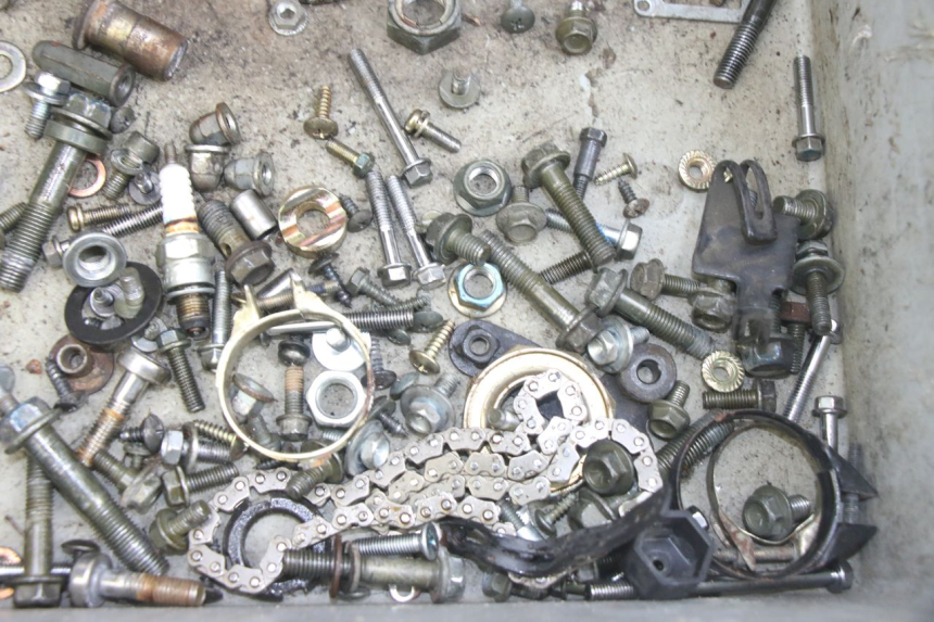 photo de SCHRAUBENBEUTEL PEUGEOT TWEET 4T 50 (2014 - 2019) - Zoom auf Gebrauchszustand