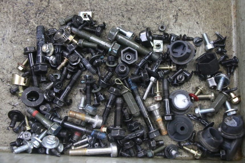 photo de SCHRAUBEN PEUGEOT TWEET 4T 50 (2023 - 2025) - Hauptansicht