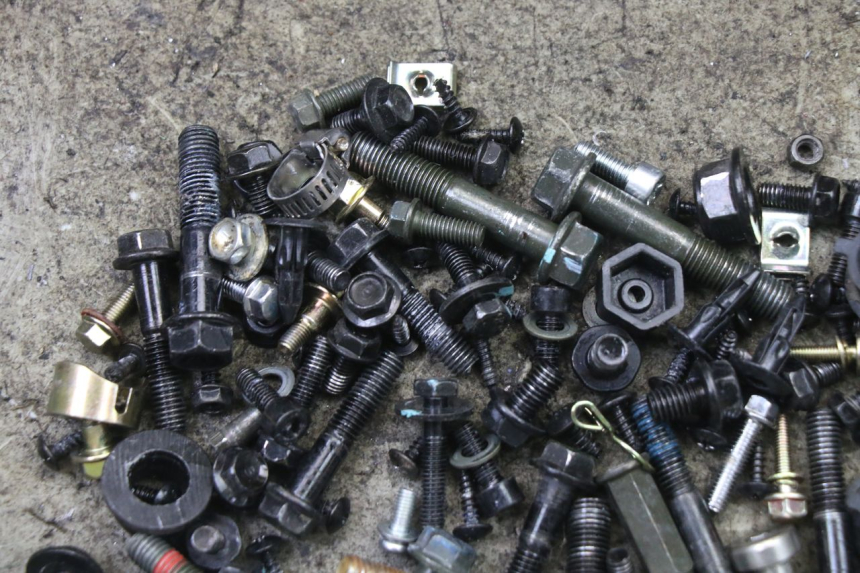 photo de SCHRAUBEN PEUGEOT TWEET 4T 50 (2023 - 2025) - Detailansicht des Bauteils