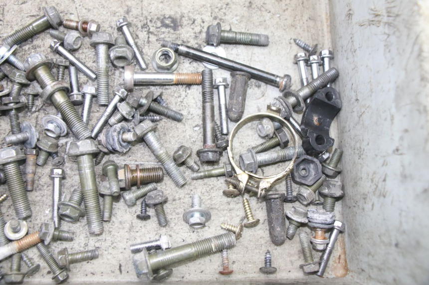 photo de SCHRAUBENBEUTEL PEUGEOT TWEET 4T 50 (2014 - 2019) - Zoom auf Gebrauchszustand