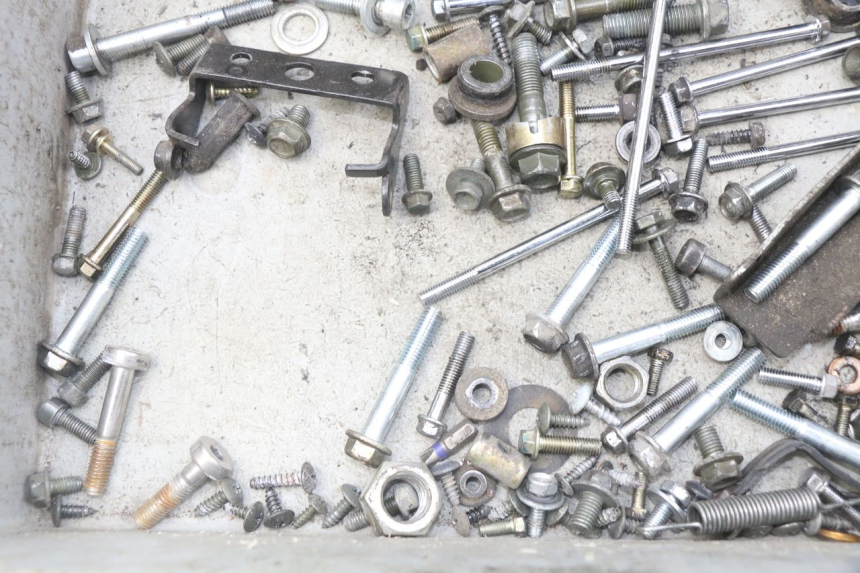 photo de SCHRAUBEN PEUGEOT TWEET ACTIVE 4T 50 (2018 - 2022) - Zoom auf Gebrauchszustand