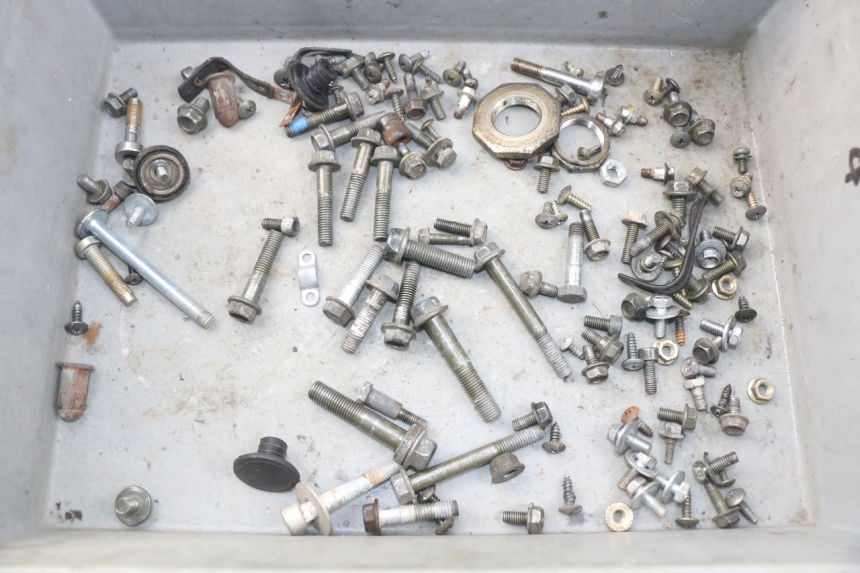 photo de SCHRAUBENBEUTEL PEUGEOT TWEET 125 (2010 - 2017) - Hauptansicht