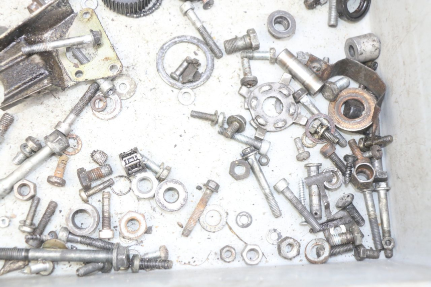 photo de SCHRAUBENBEUTEL PIAGGIO TYPHOON 50 (1993 - 1999) - Zoom auf Gebrauchszustand