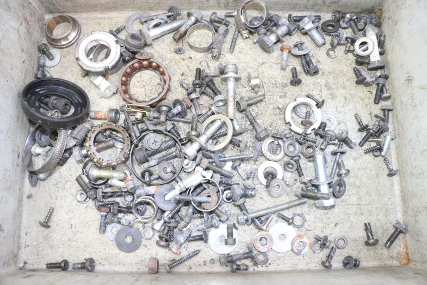 photo de SCHRAUBENBEUTEL SUZUKI UH BURGMAN 125 (2002 - 2006) - Hauptansicht