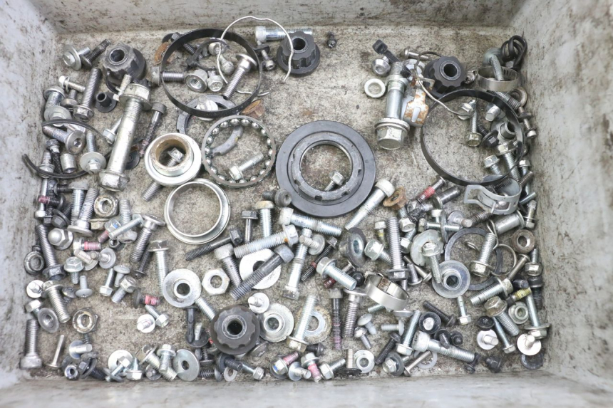 photo de SCHRAUBENBEUTEL KAWASAKI VERSYS ABS 650 (2015 - 2018) - Hauptansicht