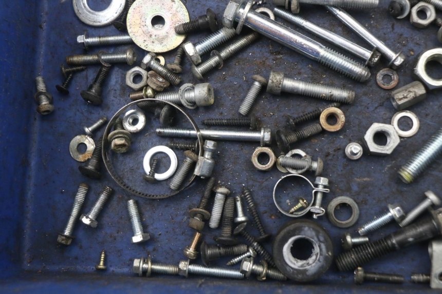 photo de SCHRAUBENBEUTEL PIAGGIO VESPA LX 125 (2005 - 2010) - Alternative Perspektive