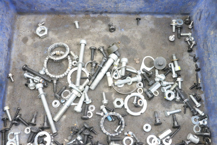 photo de SCHRAUBEN PIAGGIO VESPA PRIMAVERA 4T 50 (2021 - 2024) - Detailansicht des Bauteils