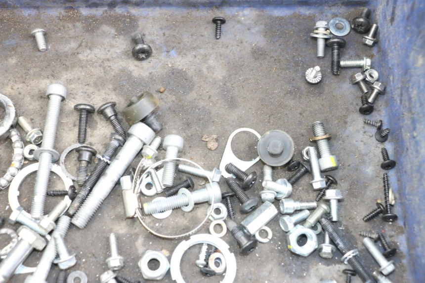 photo de SCHRAUBEN PIAGGIO VESPA PRIMAVERA 4T 50 (2021 - 2024) - Alternative Perspektive