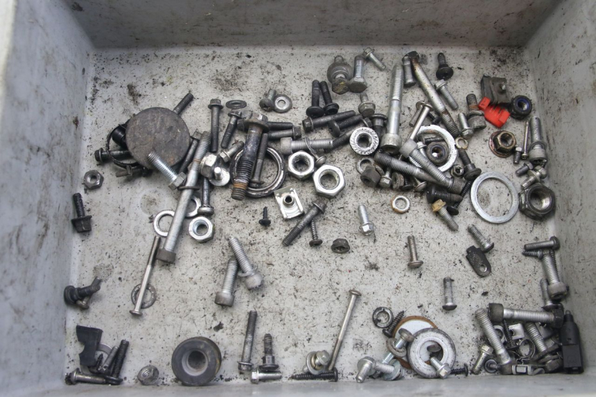 photo de SCHRAUBENBEUTEL PIAGGIO VESPA S 2T 50 (2007 - 2014) - Hauptansicht