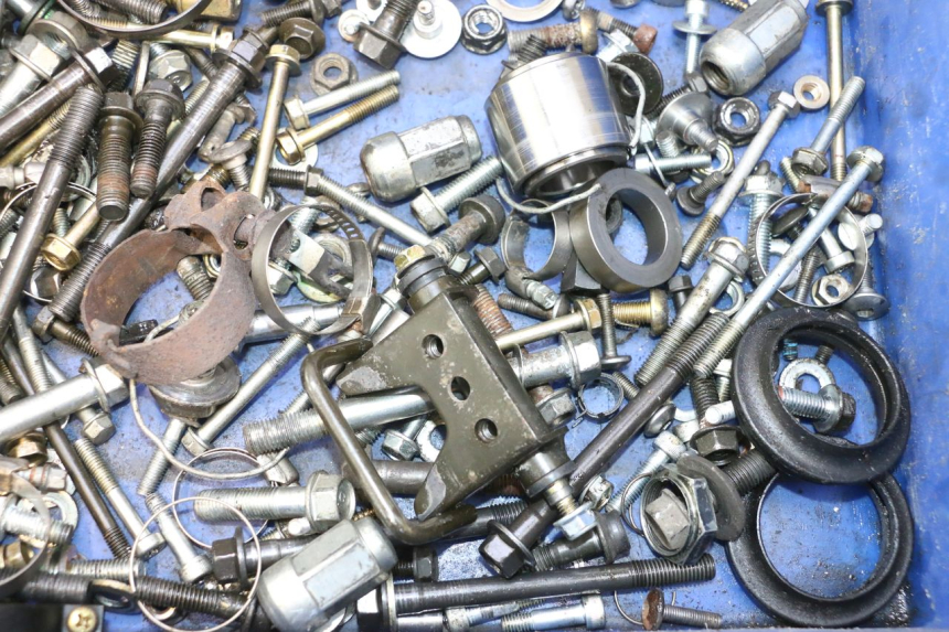 photo de SCHRAUBEN HONDA VFR FI RC46 800 (1998 - 2001) - Alternative Perspektive