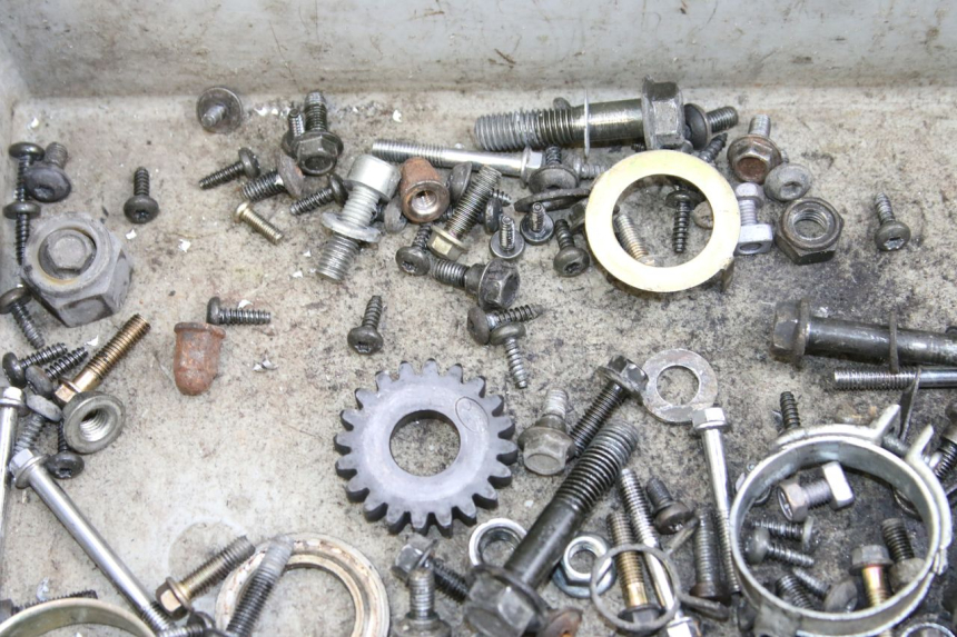 photo de SCHRAUBEN PEUGEOT VIVACITY 125 (2010 - 2017) - Alternative Perspektive