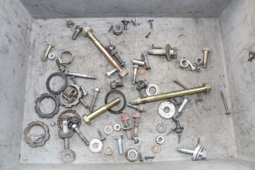 photo de SCHRAUBENBEUTEL PEUGEOT VIVACITY 50 (1998 - 2003) - Hauptansicht