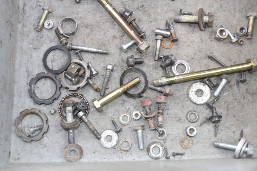 photo de SCHRAUBENBEUTEL PEUGEOT VIVACITY 50 (1998 - 2003) - Zoom auf Gebrauchszustand