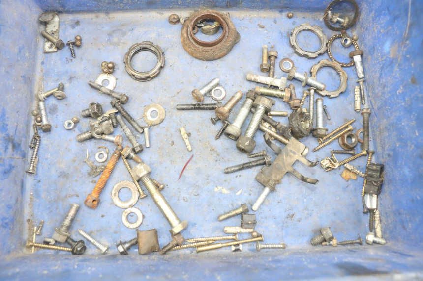 photo de SCHRAUBENBEUTEL PEUGEOT VIVACITY 50 (1998 - 2003) - Hauptansicht