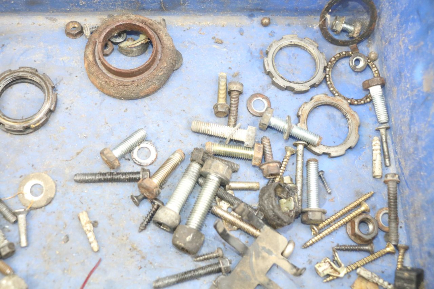 photo de SCHRAUBENBEUTEL PEUGEOT VIVACITY 50 (1998 - 2003) - Alternative Perspektive